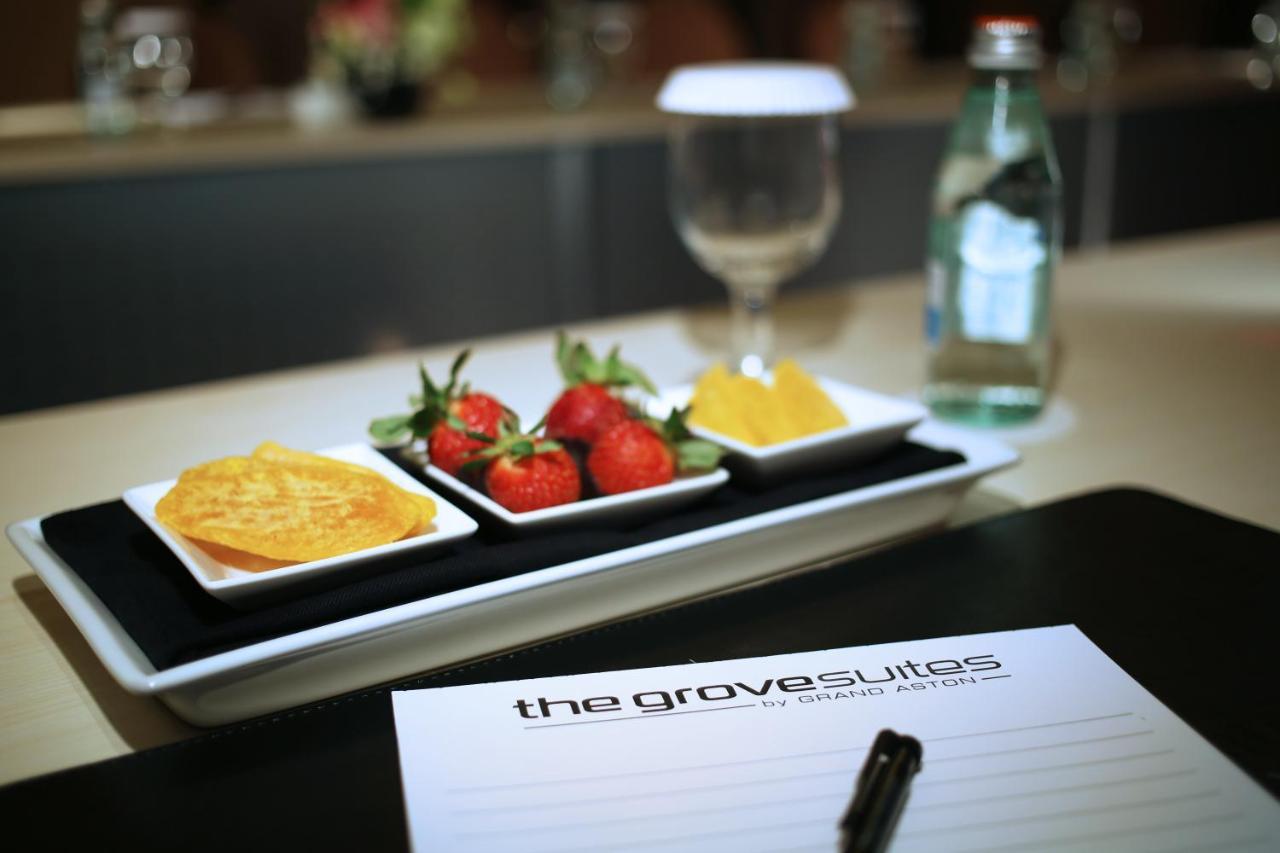 The Grove Suites By Grand Aston Джакарта Екстер'єр фото