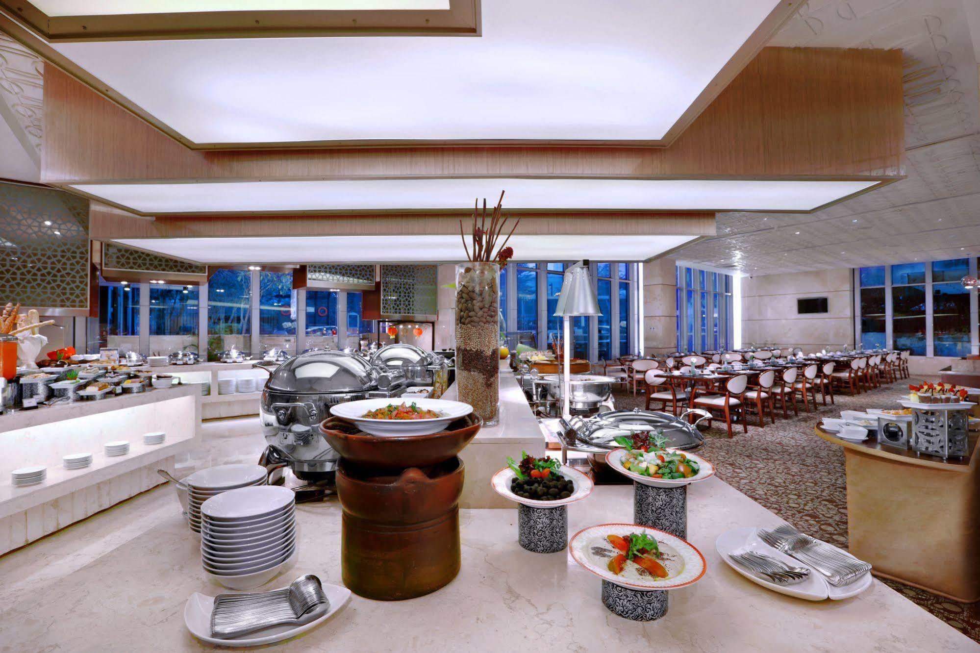 The Grove Suites By Grand Aston Джакарта Екстер'єр фото